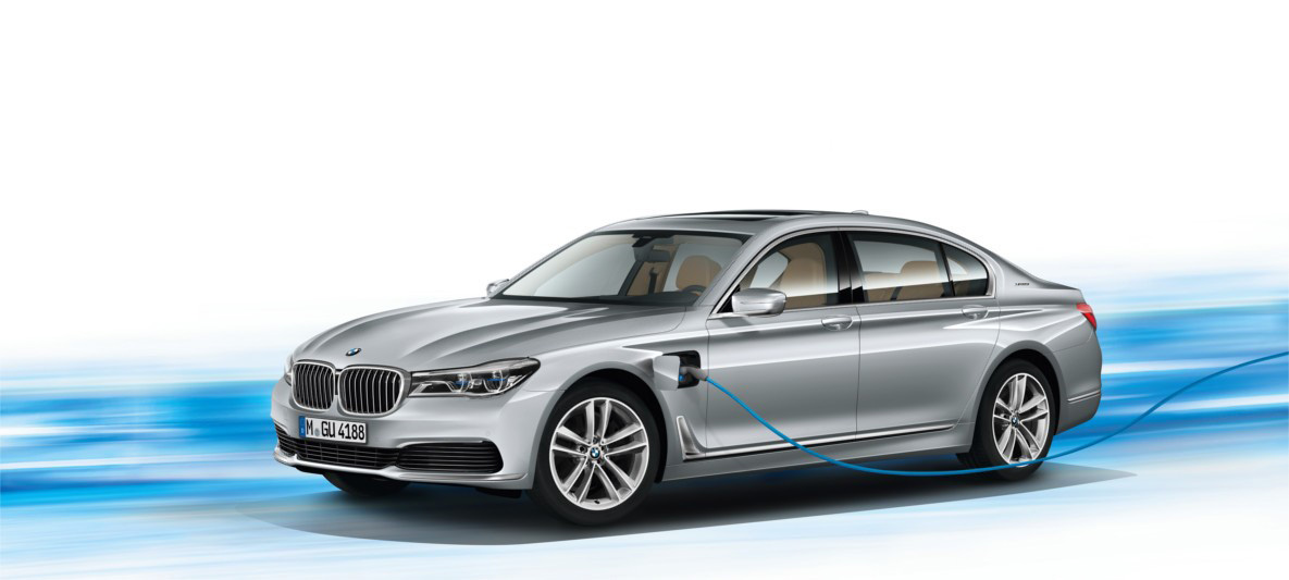 Autos de lujo eléctricos recargables en casa Propulsión eléctrica en Automóviles de lujo